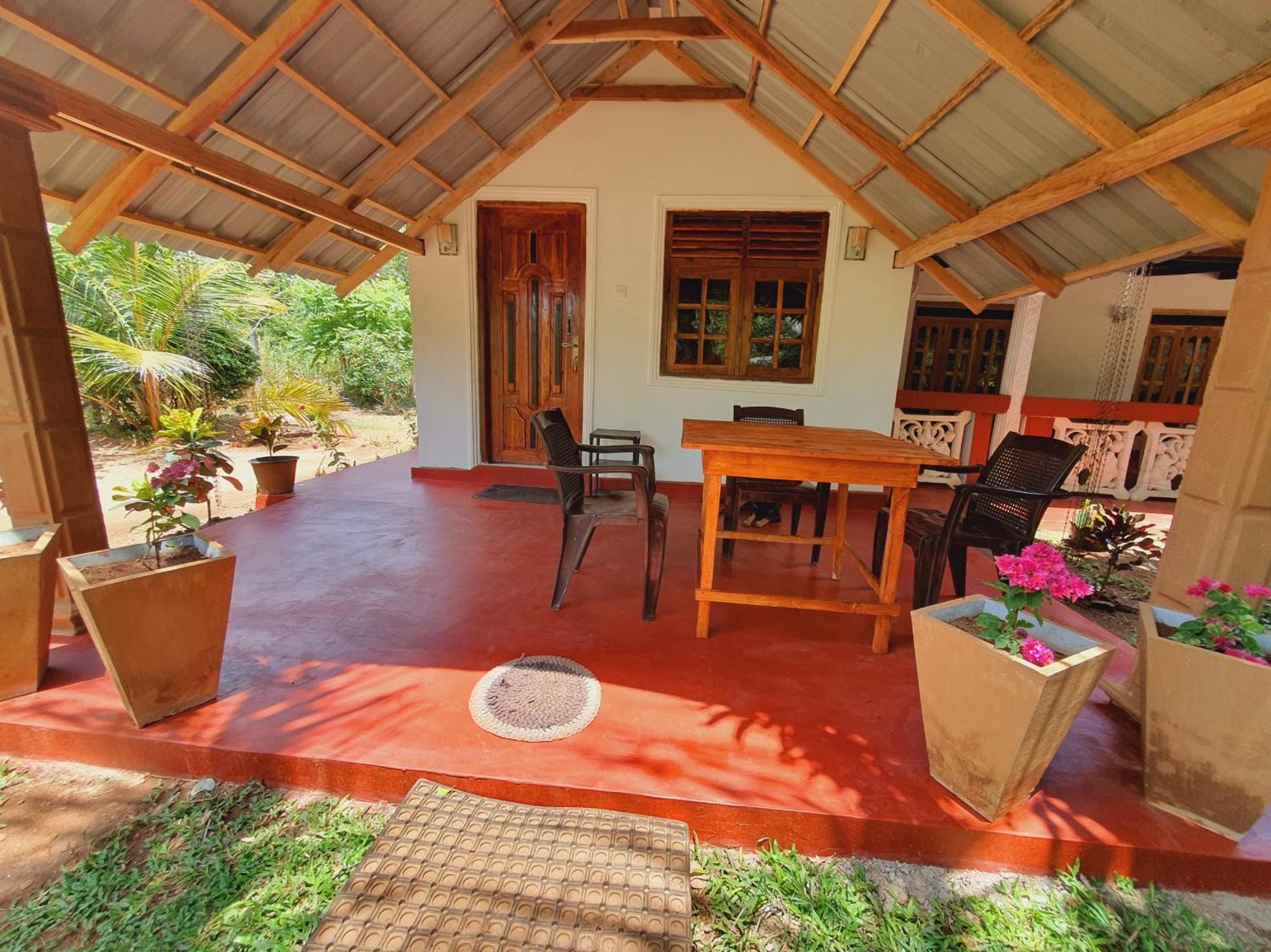 Jungle Eco Lodge & Safari Сигирия Екстериор снимка