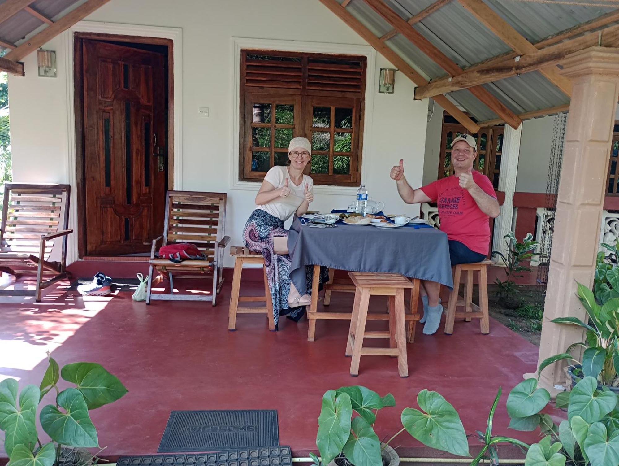 Jungle Eco Lodge & Safari Сигирия Екстериор снимка